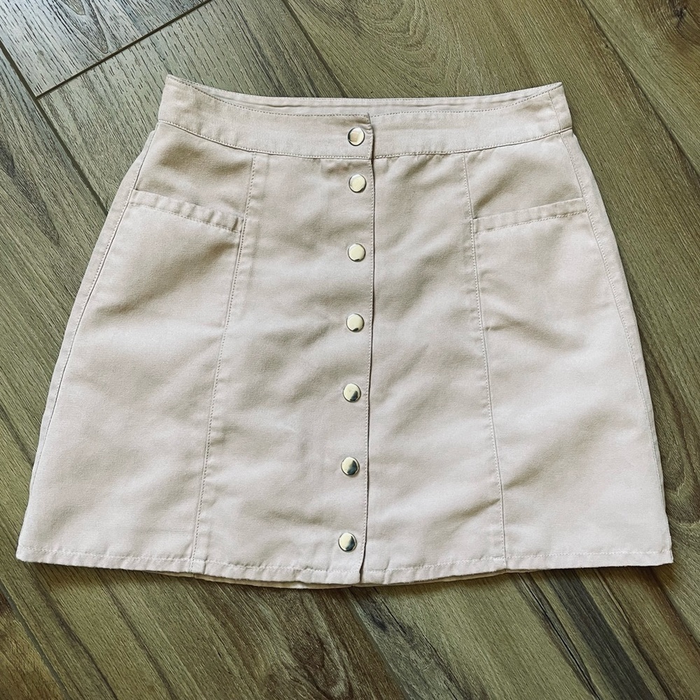 DIVIDED blush light pink tan button up mini Skirt size 6